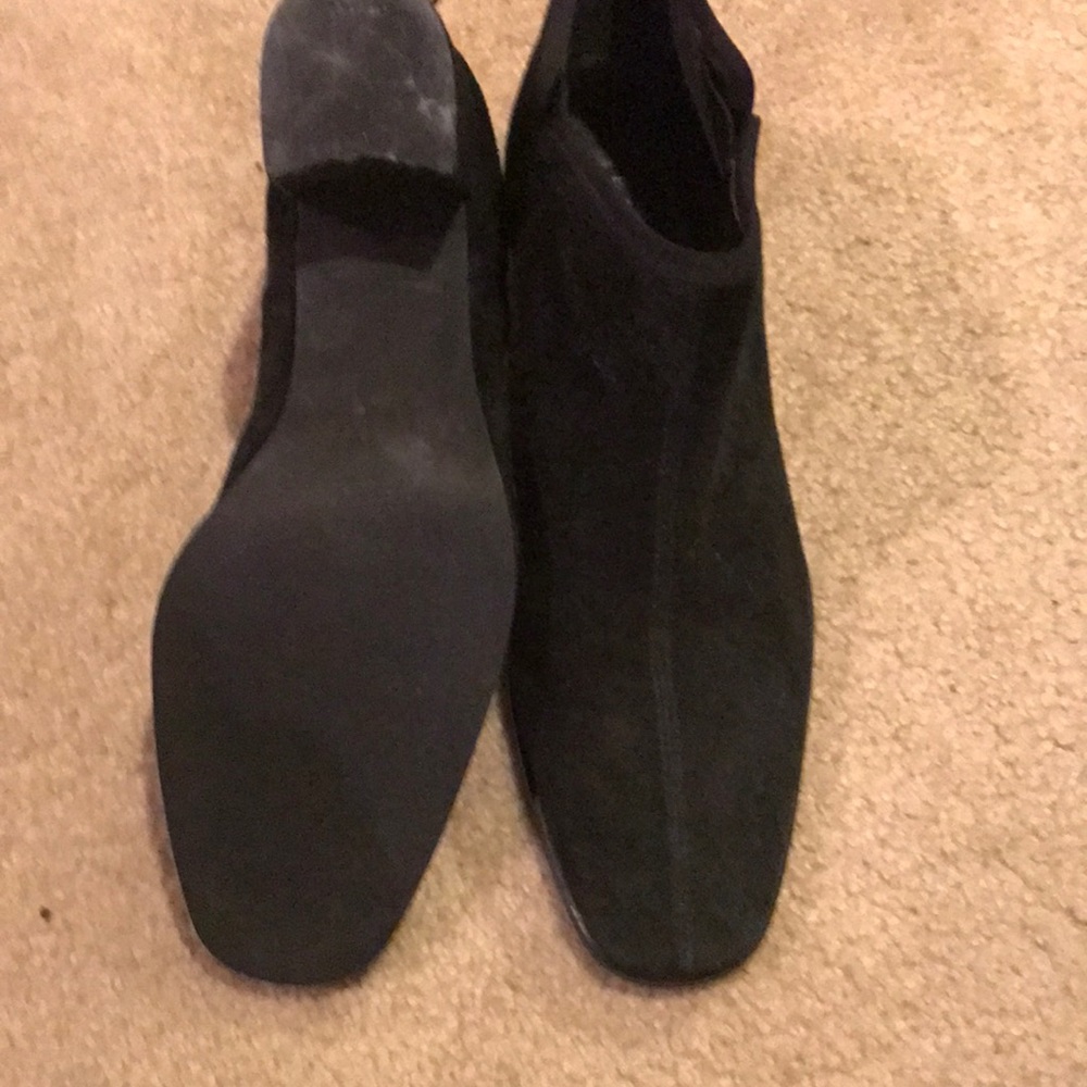 Shoes - Picture 3 of 4